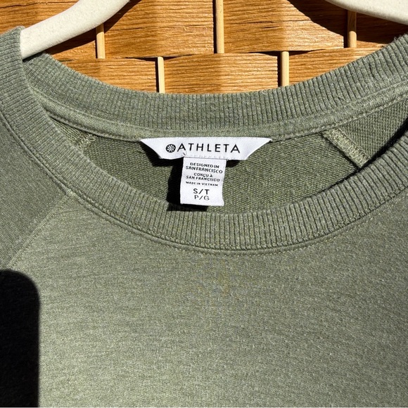 Athleta Green Sweater Women’s Small TALL - Picture 4 of 6